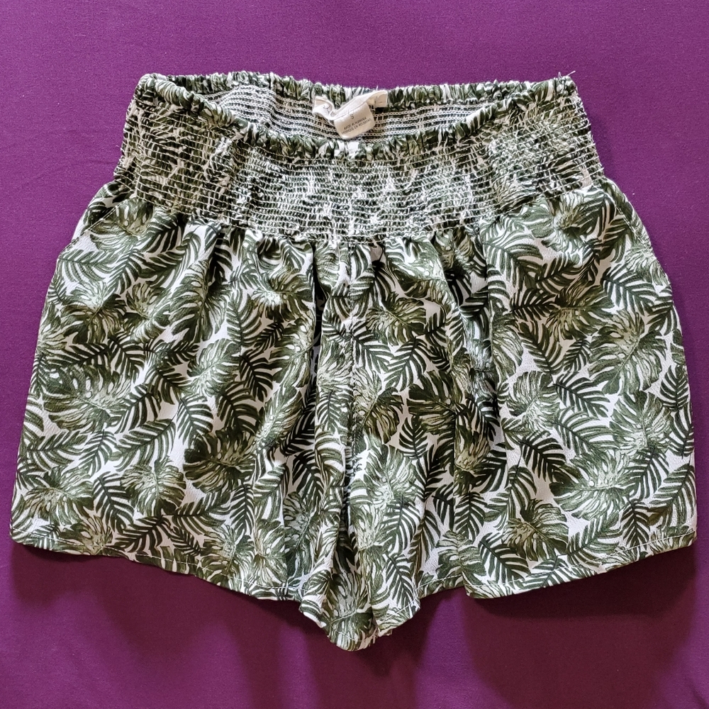 Staring at Stars tropical flowy shorts